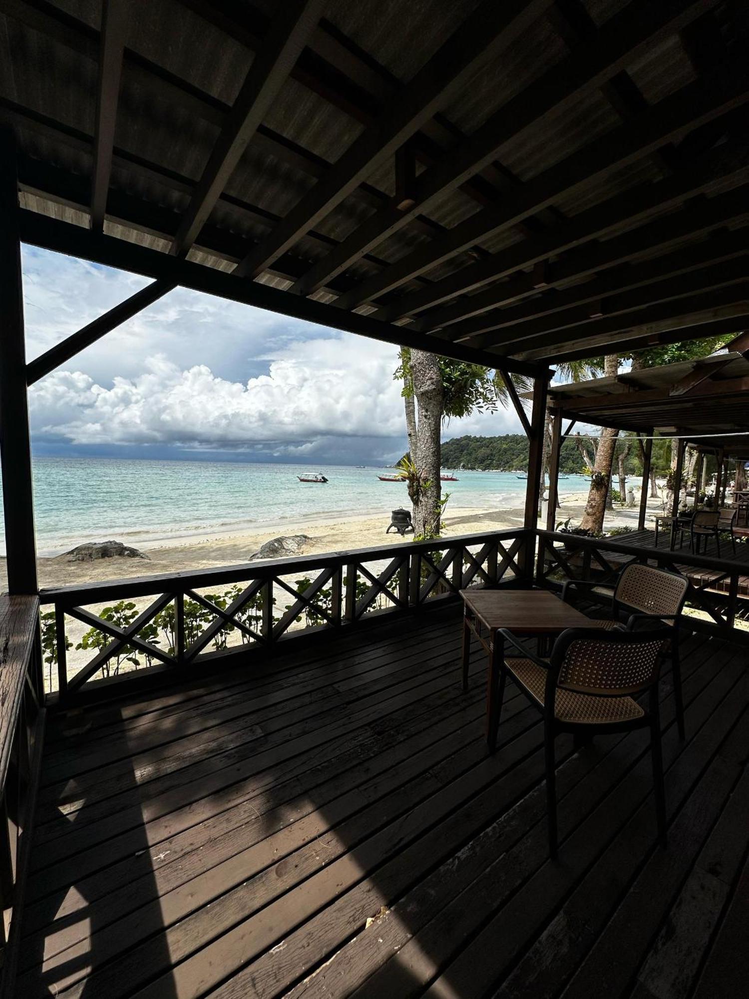 Beach Resort - Arwana Perhentian Besar Kampung Kuala Besut Εξωτερικό φωτογραφία
