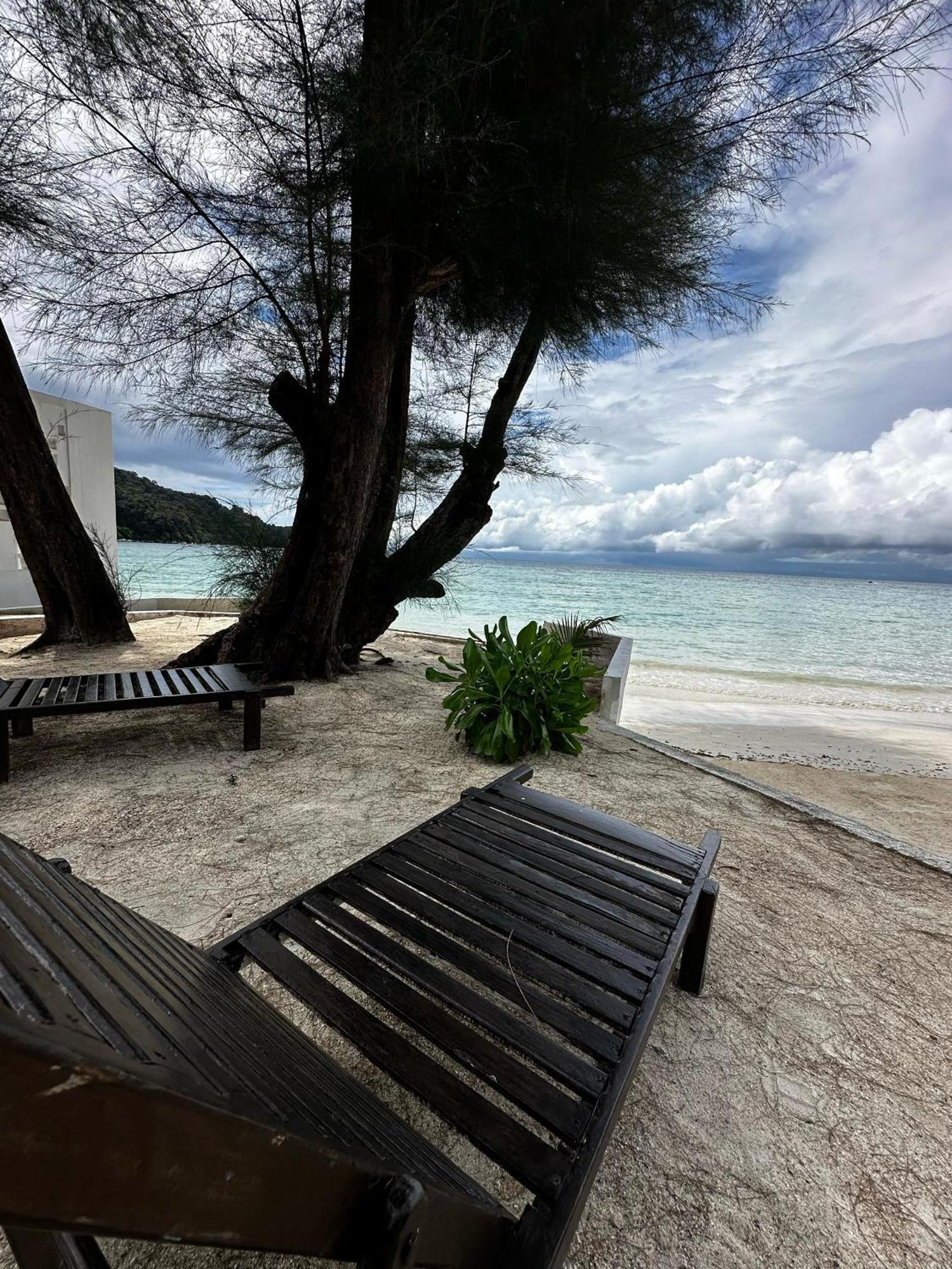 Beach Resort - Arwana Perhentian Besar Kampung Kuala Besut Εξωτερικό φωτογραφία