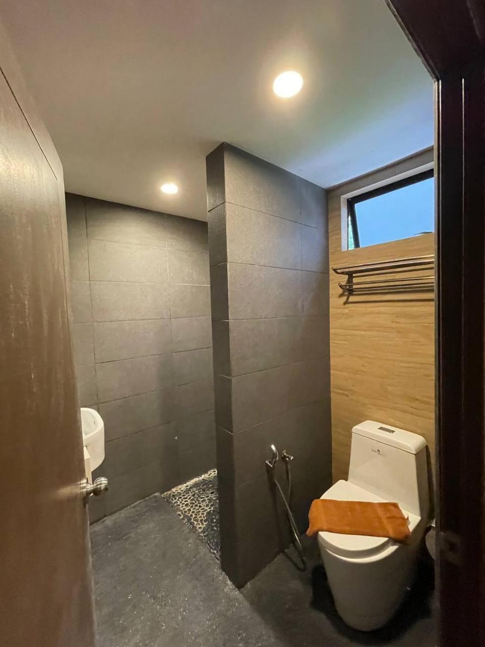Beach Resort - Arwana Perhentian Besar Kampung Kuala Besut Εξωτερικό φωτογραφία