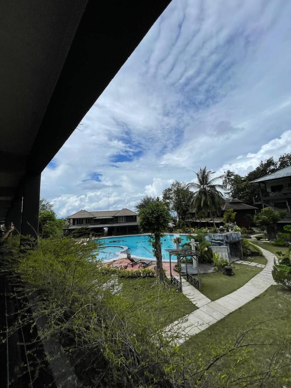 Beach Resort - Arwana Perhentian Besar Kampung Kuala Besut Εξωτερικό φωτογραφία