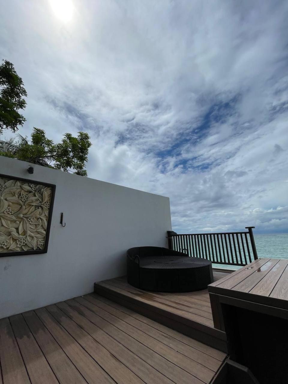 Beach Resort - Arwana Perhentian Besar Kampung Kuala Besut Εξωτερικό φωτογραφία