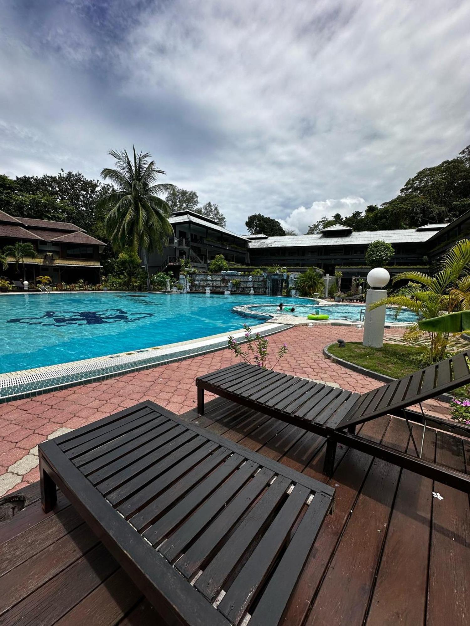 Beach Resort - Arwana Perhentian Besar Kampung Kuala Besut Εξωτερικό φωτογραφία